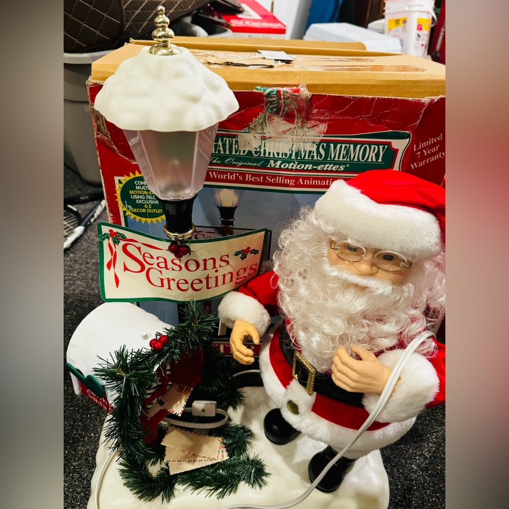 SANTA & MAILBOX ANIMATED CHRISTMAS DISPLAY / TELCO / VINTAGE 1995 / XL SIZE